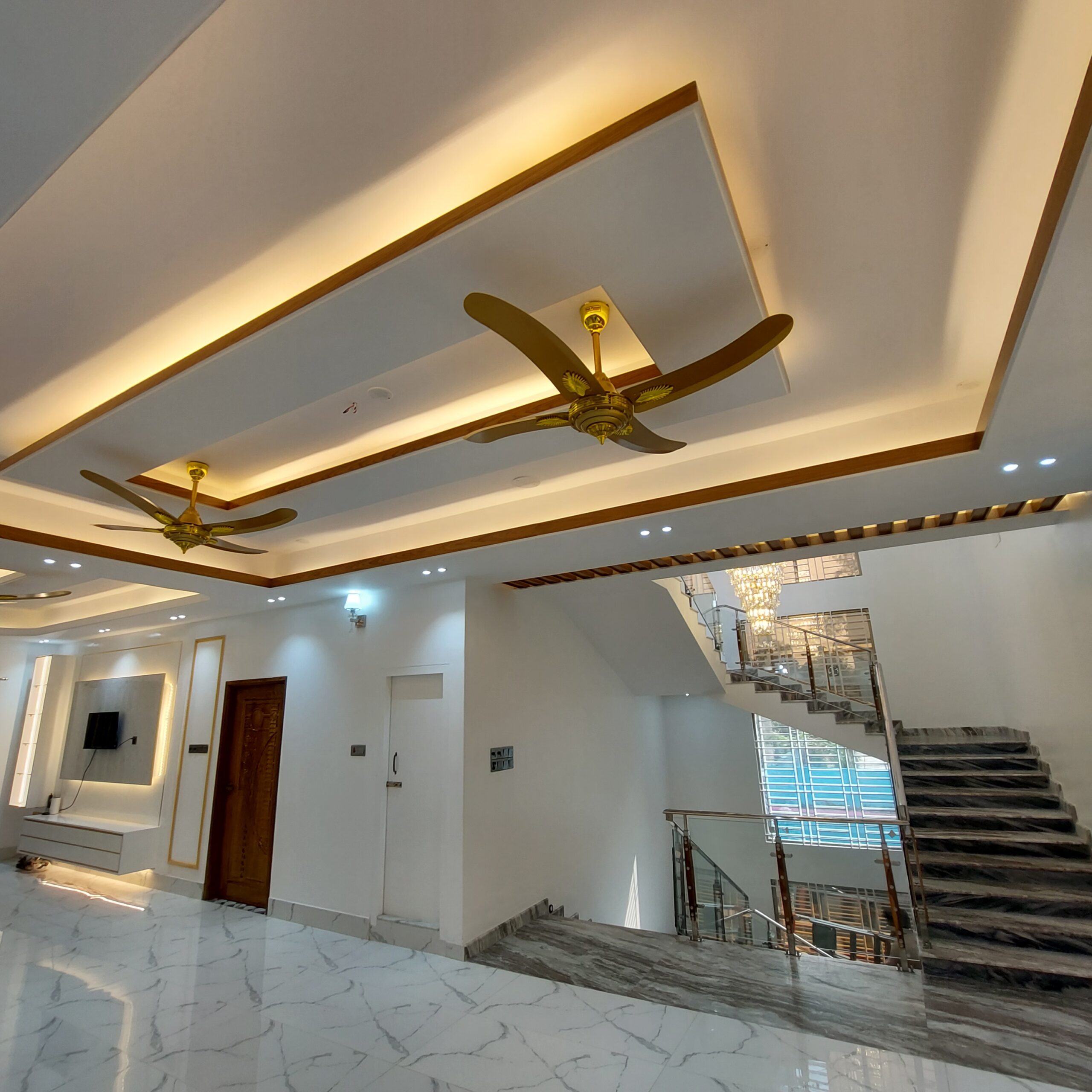 Interior 3